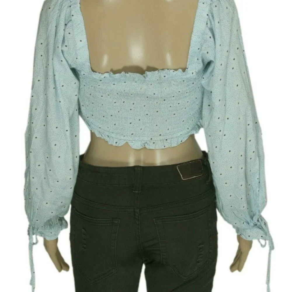 UO Victoria Smocked Cropped Top Floral Printed Blue